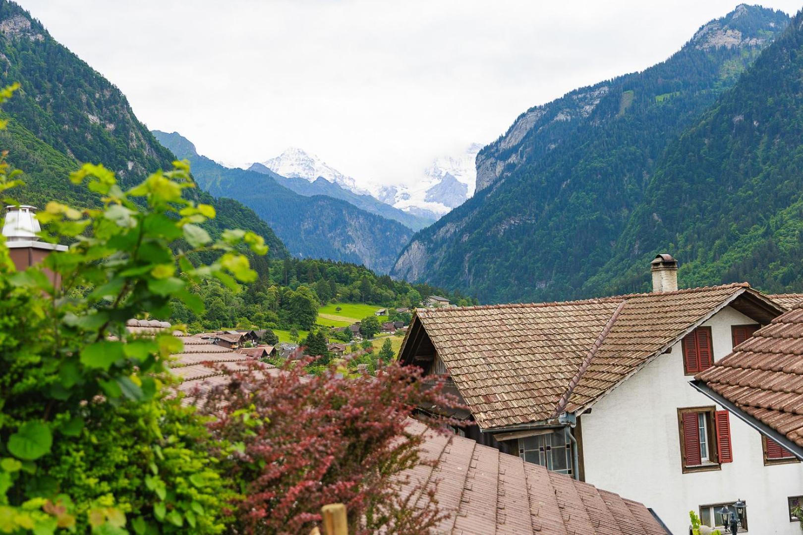 Charming Alpine Retreat By Apartments Capricorn Gsteigwiler Εξωτερικό φωτογραφία